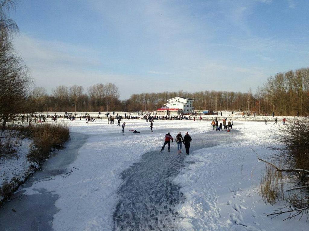 B&B Almere Luaran gambar