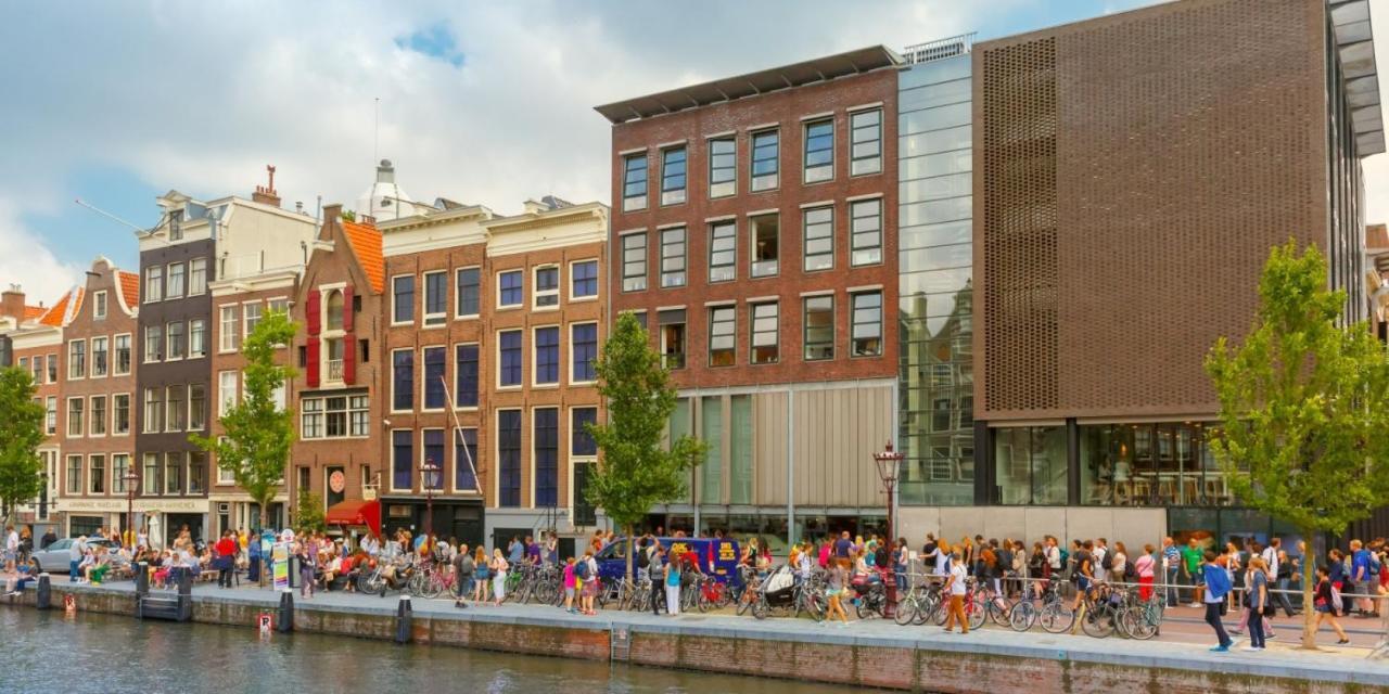 B&B Almere Luaran gambar