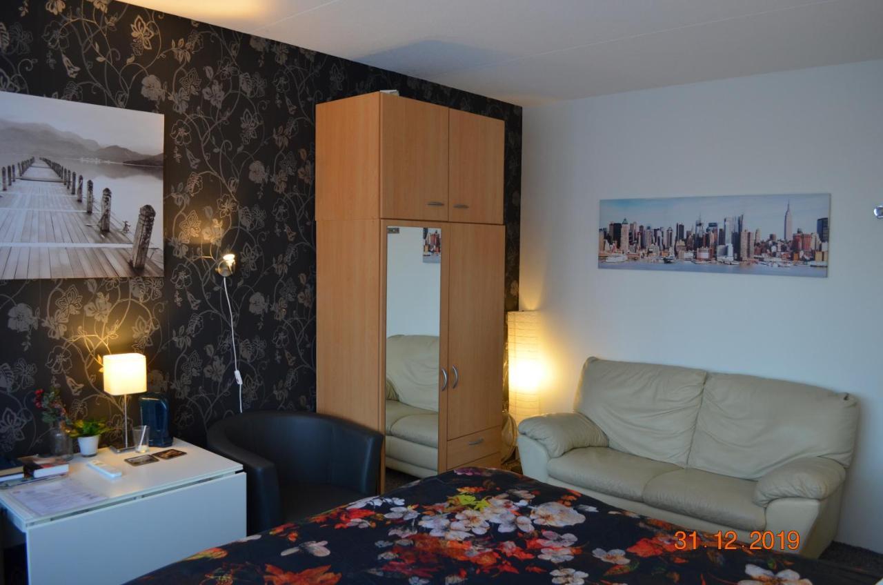 B&B Almere Luaran gambar