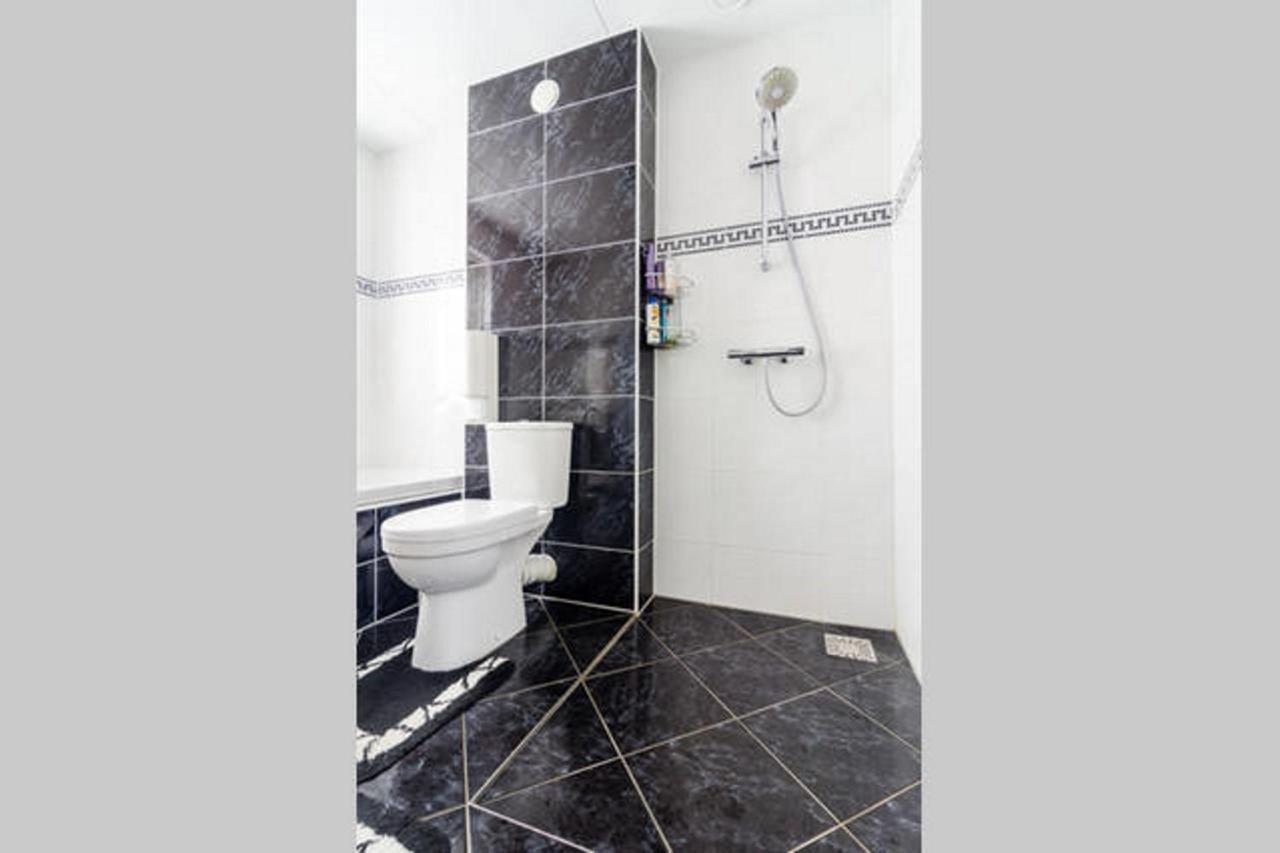 B&B Almere Luaran gambar